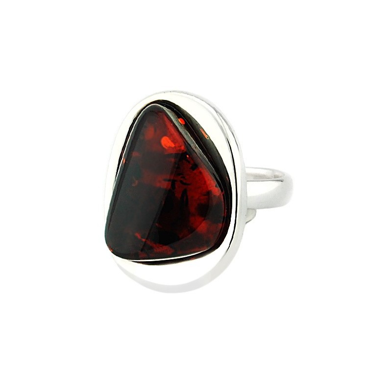 Piękny unikatowy pierścionek ze srebra 925 wykonany całkowicie ręcznie z naturalnym koniakowym bursztynem.