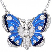 Naszyjnik ze srebra 925 z zawieszka w kształcie dużego motyla z kolorową emalią i cyrkoniami.