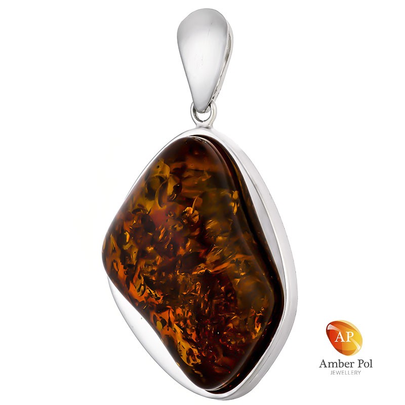 Unikatowy wisior ze srebra 925 z dużym bursztynem w kolorze koniaku, ręcznie oprawionym w subtelny elegancki wzór.