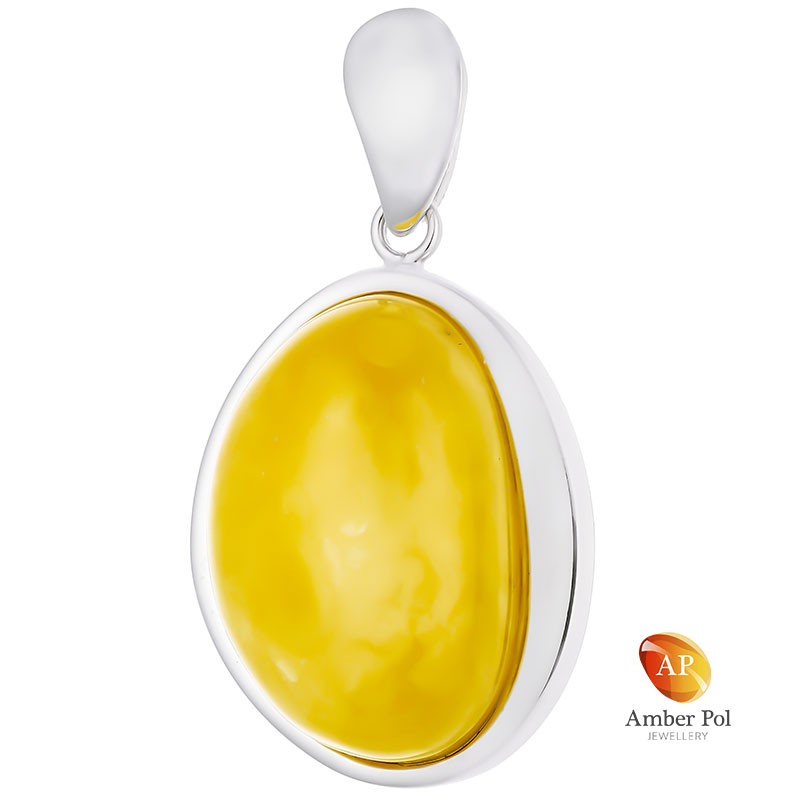 Unikatowy wisior srebrny 925 z pięknym białym bursztynem oprawionym ręcznie w stylowej eleganckiej wersji.