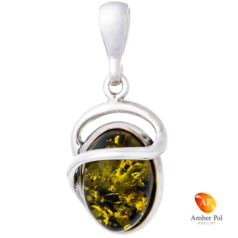 Piękny wisiorek w wydłużonej formie ze srebra próby 925 z bursztynem w kolorze zielonym.