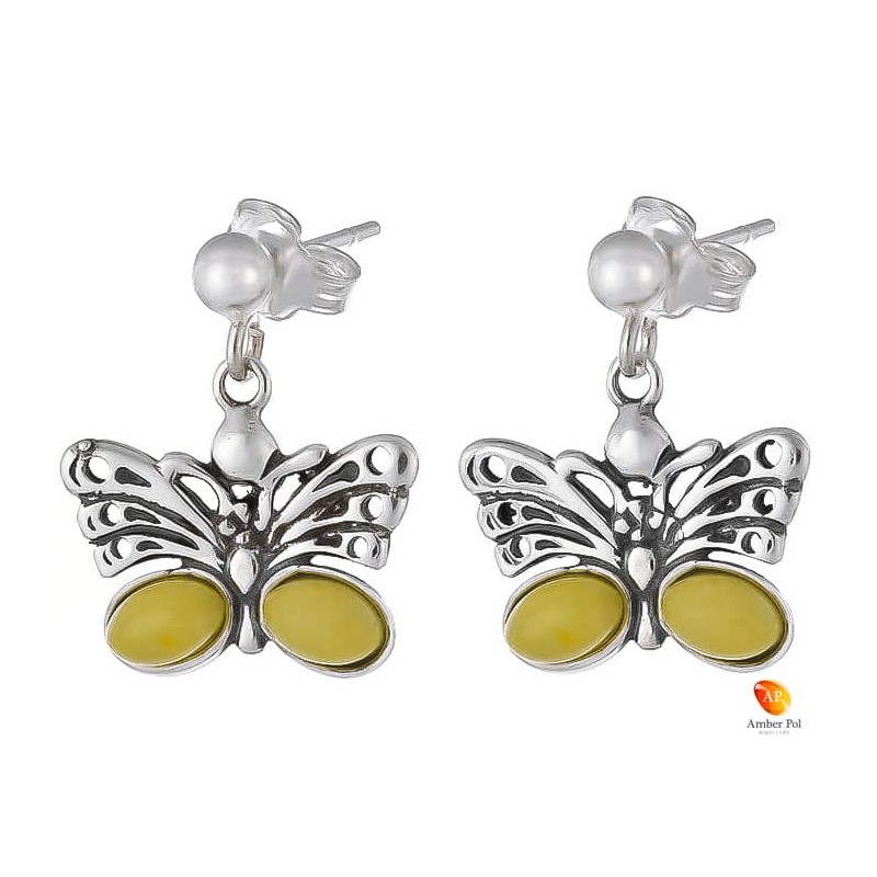 Kolczyki wiszące ze srebra 925 motylek, na zawieszkę typu sztyft z kulką i dwoma bursztynami na skrzydełku w
 kolorze białym.