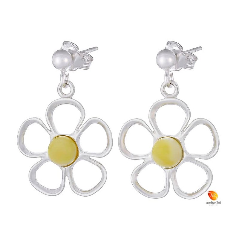 Kolczyki wiszące o kształcie kwiatka z płatkami ze srebra 925 z zawieszką na sztyft z kulką i bursztynem  w kolorze białym.