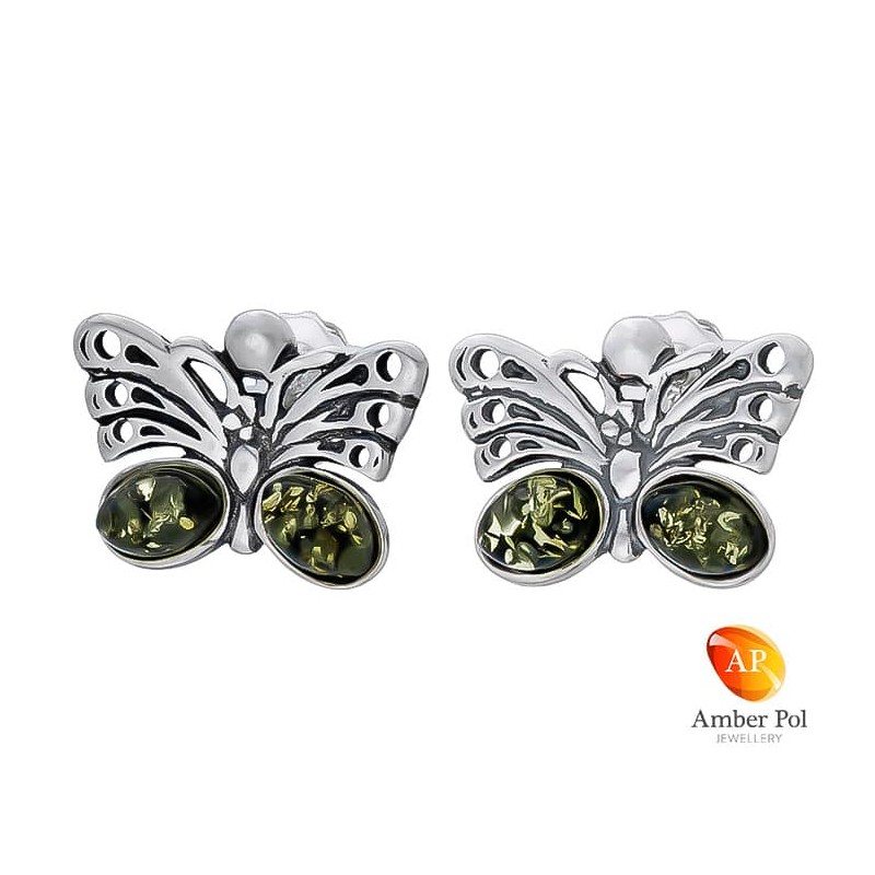 Piękne kolczyki motylki ze srebra 925  na sztyft i dwoma owalnymi zielonymi bursztynkami w skrzydełku.